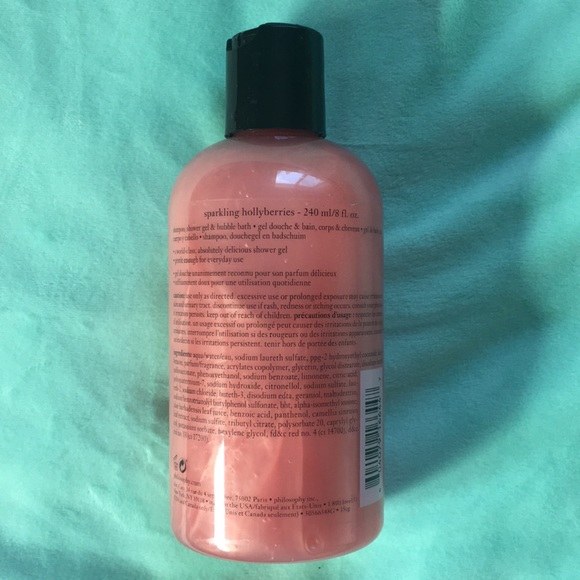 Philosophy Sparkling Hollyberries Shower Gel 8 Oz - Picture 2 of 3
